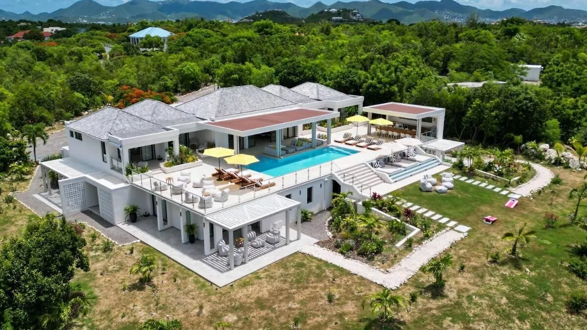 Casa de Férias Villa Solis, 7 Bedroom Ocean View Midcentury Villa Marigot