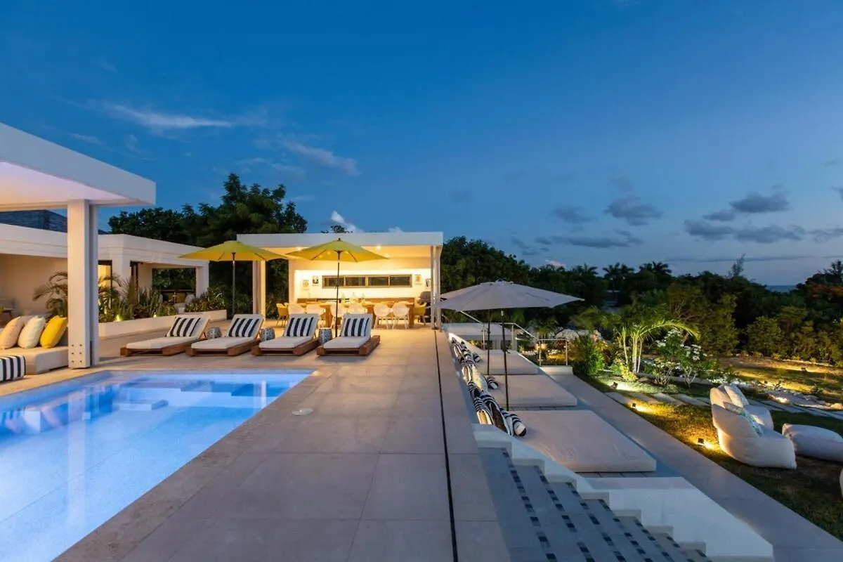 Villa Solis, 7 Bedroom Ocean View Midcentury Villa Marigot  Marigot (Saint Martin)