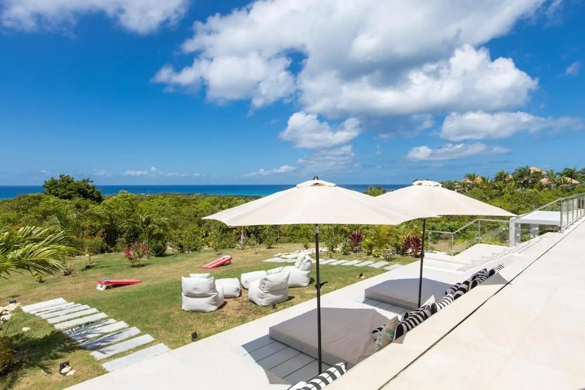 Semesterbostad Villa Solis, 7 Bedroom Ocean View Midcentury Villa Marigot